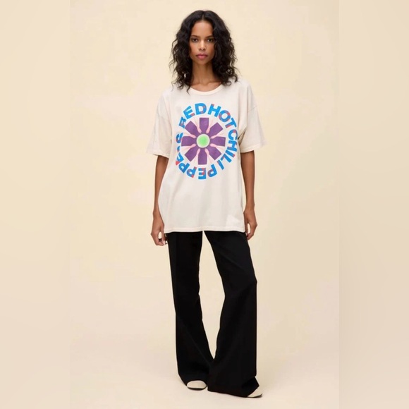 NWT Daydreamer RARE 🔥 RED HOT CHILI PEPPERS FREAKY MERCH TEE size Medium - Picture 4 of 4